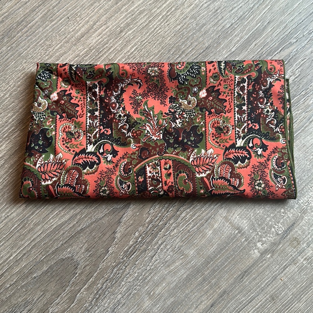 SYMPHONY SCARFS Vintage Paisley Print Square Scarf